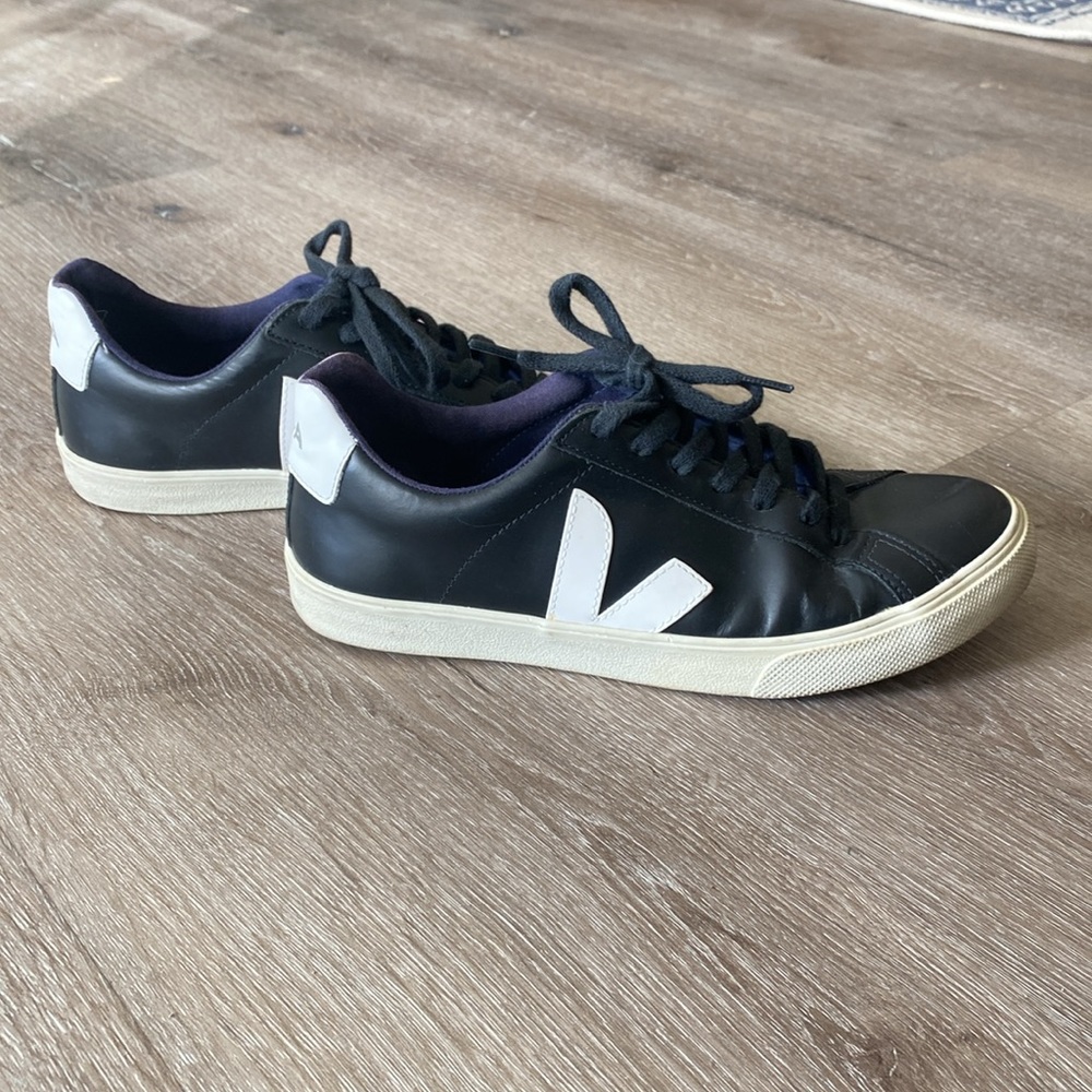 Veja Sneakers Size 39